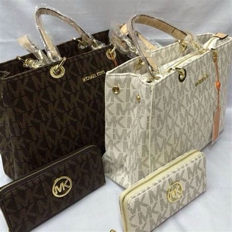 where to buy cheap michael kors jn ntc|michael kors paige clearance.